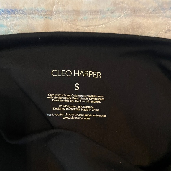 Cleo Harper Shorts - Picture 3 of 3